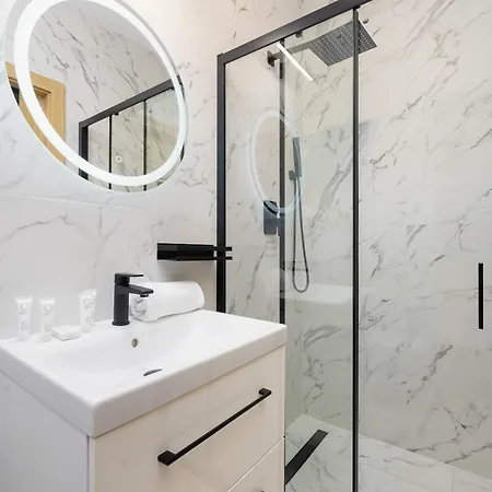 Stylish Air-conditioned On The 25th Floor In By Renters Апартаменты *