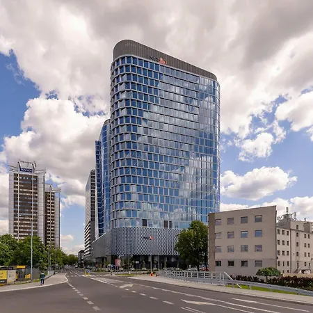 דירה Stylish Air-conditioned On The 25th Floor In By Renters קטוביץ