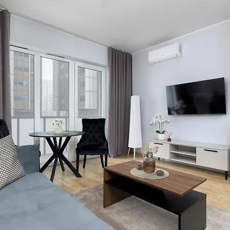Stylish Air-conditioned On The 25th Floor In By Renters *
