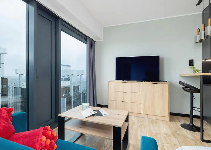 Lägenhet Stylish Air-conditioned On The 25th Floor In By Renters *