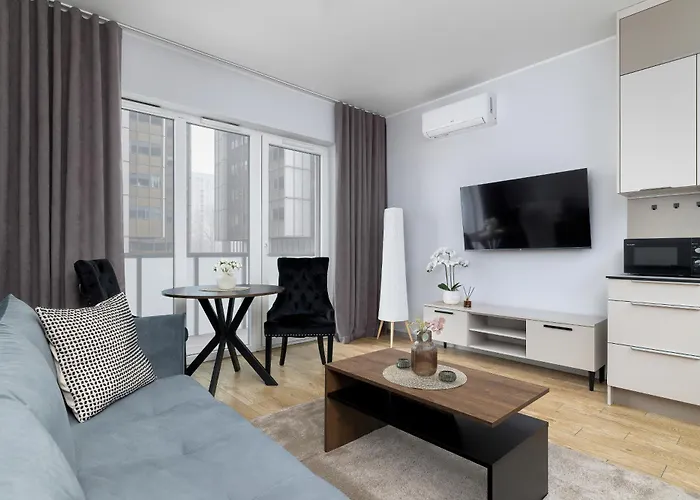 Stylish Air-conditioned On The 25th Floor In By Renters *