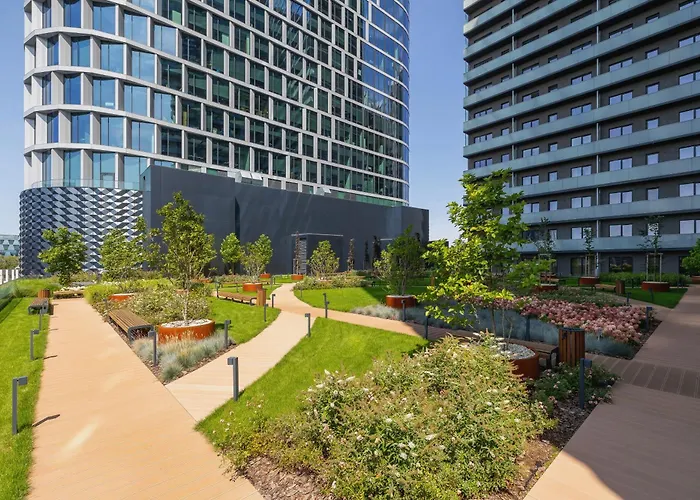 Lägenhet Stylish Air-conditioned On The 25th Floor In By Renters